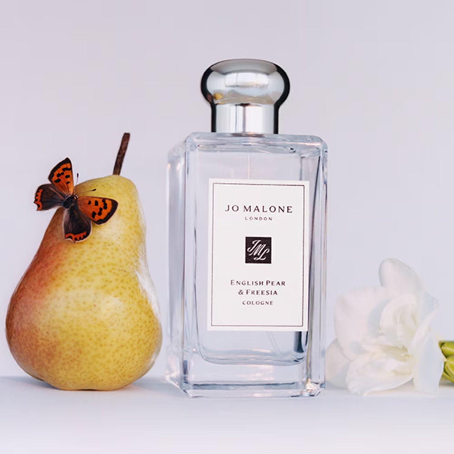 English Pear & Freesia